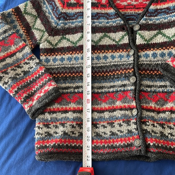 Classic Shetland wool cardigan from Lord and Taylor L. - Picture 4 of 7